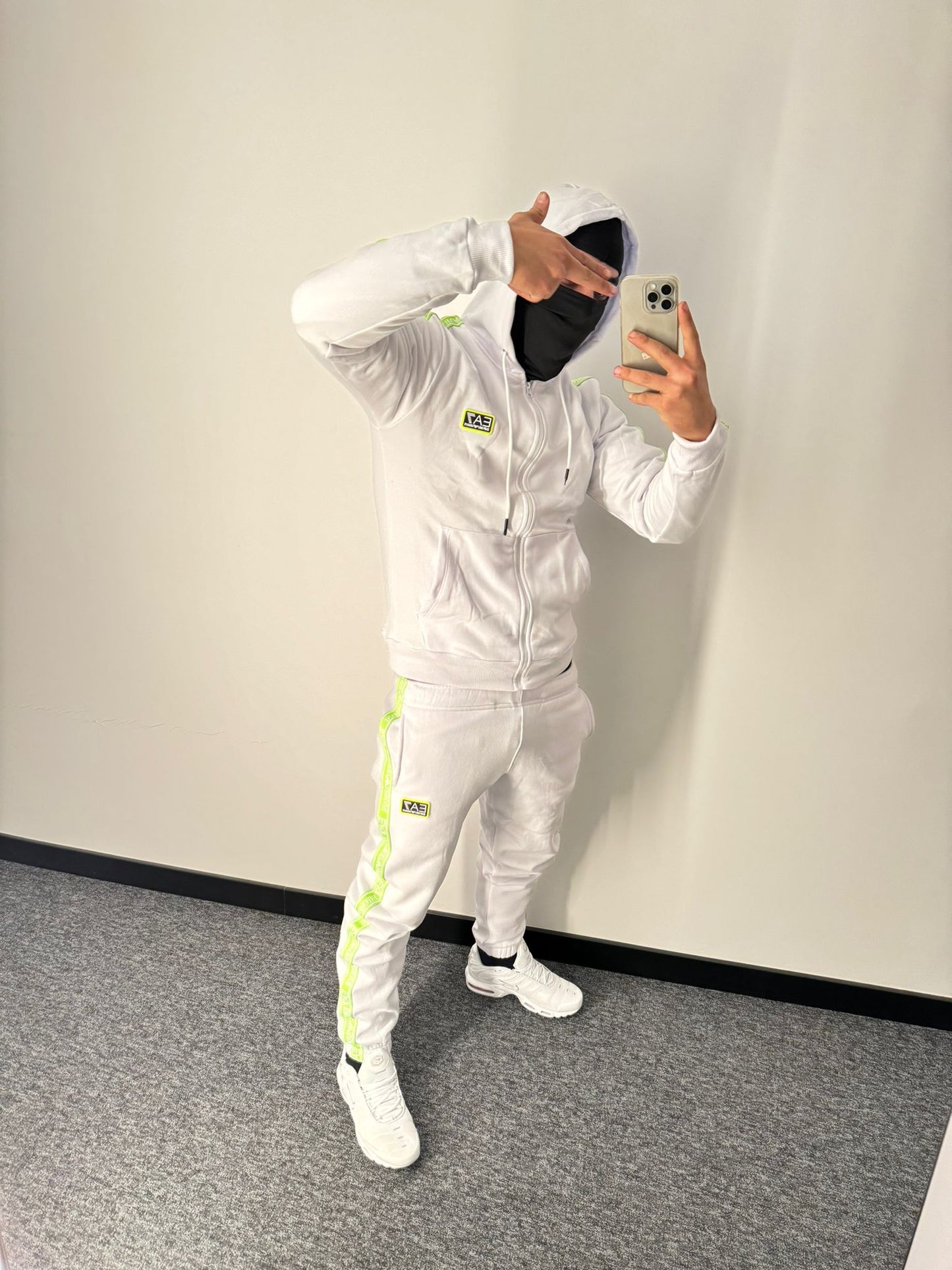 Chandal Armani EA7 White