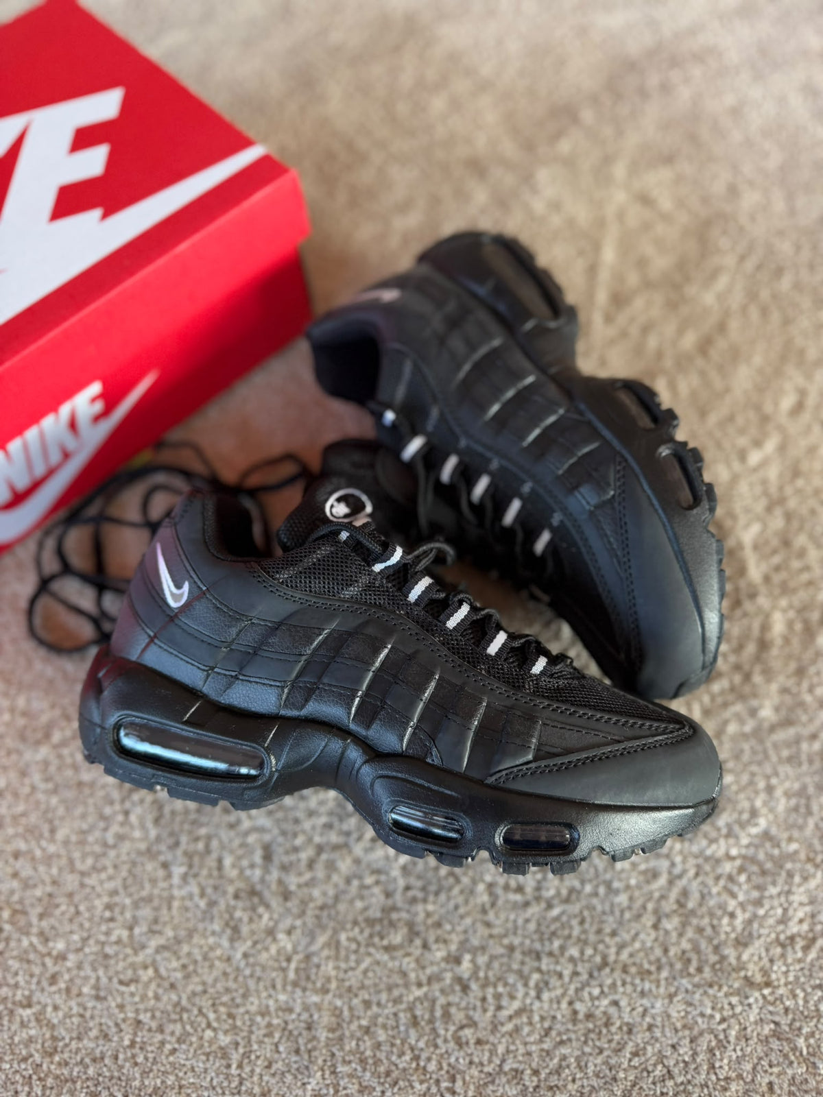 Nike Air Max 95 Black And White