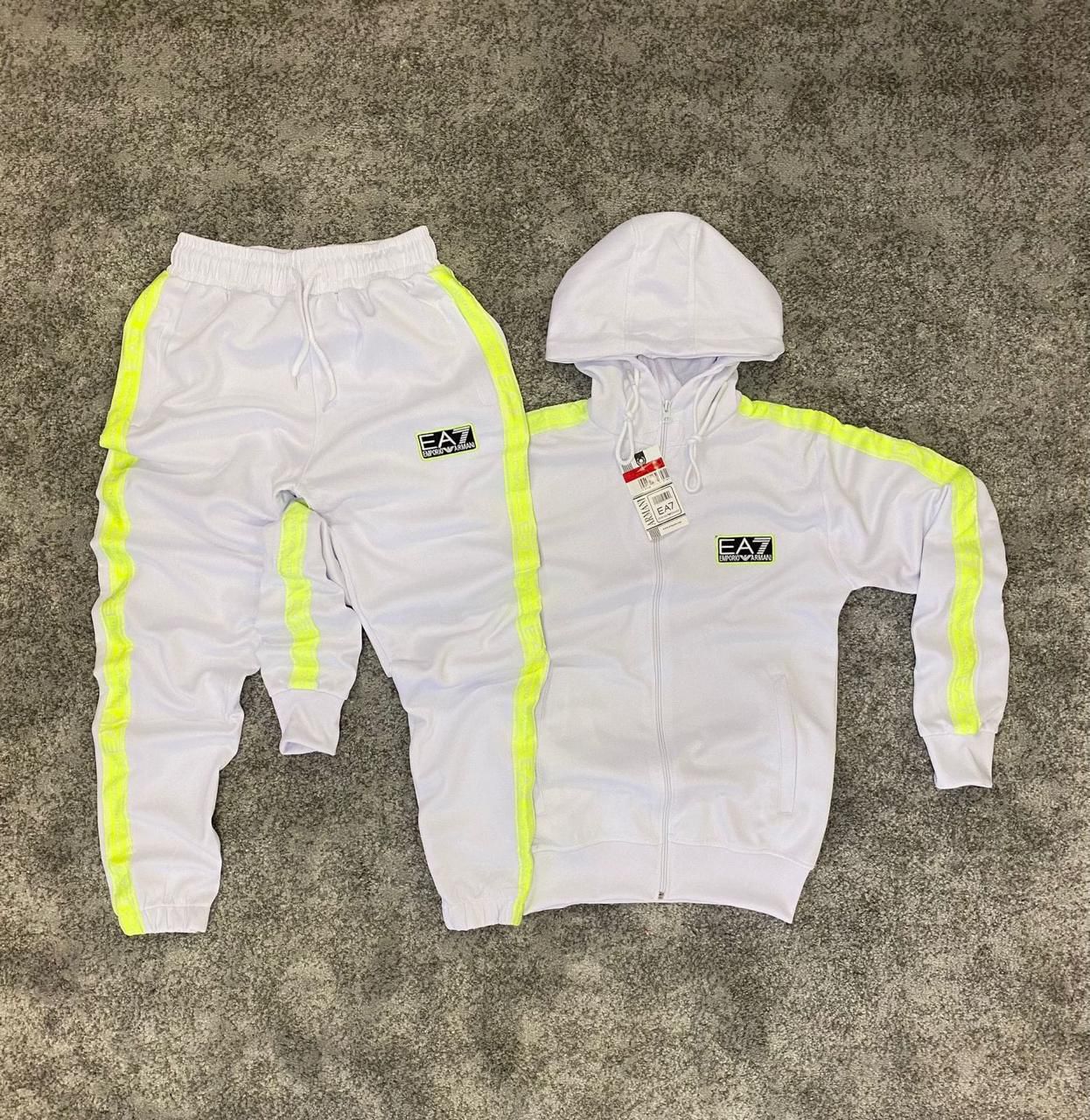 Chandal Emporio Armani EA7 Blanco-Amarillo 2025