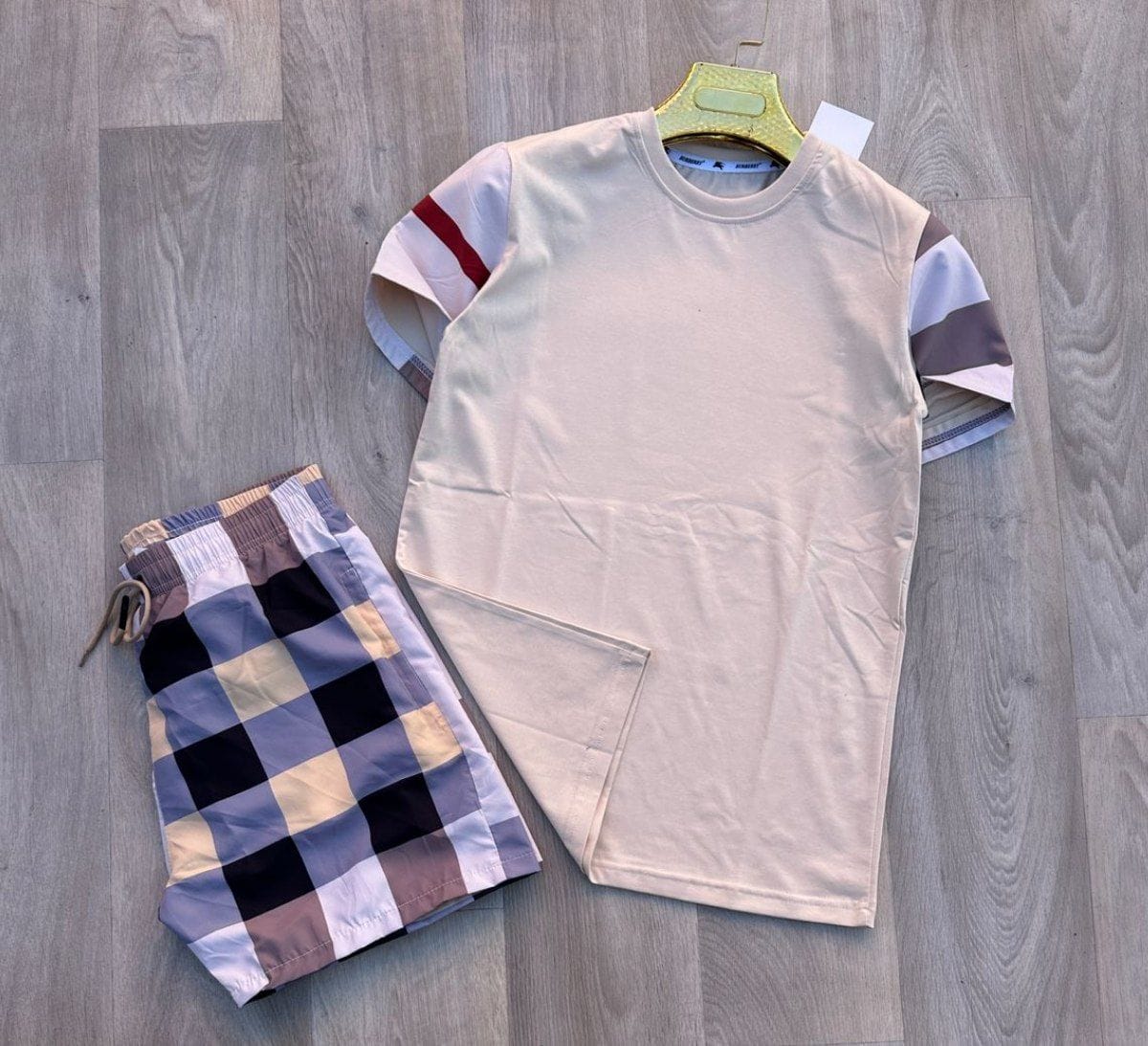 Conjunto Burberry Corto