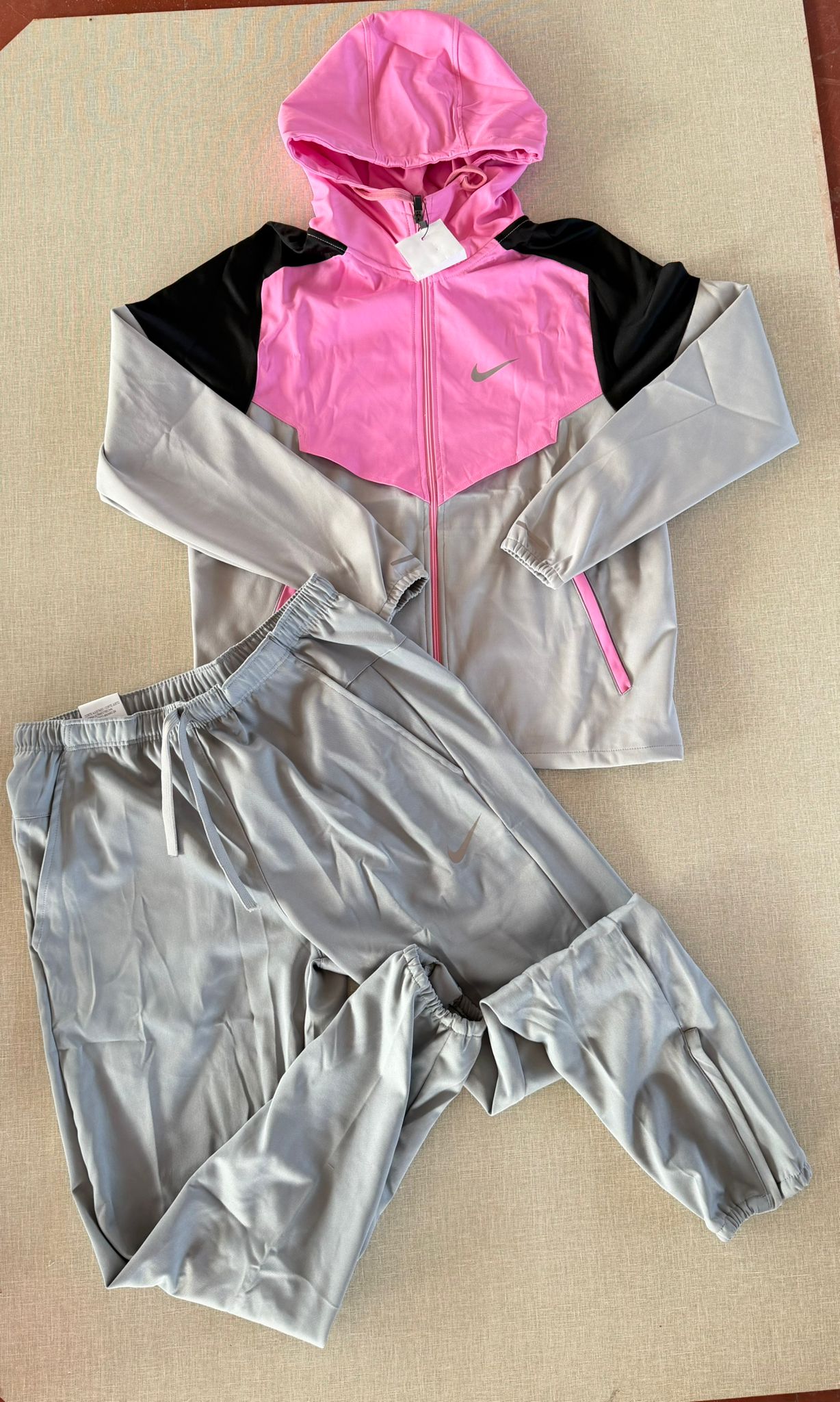Conjunto Nike Miller Grey And Pink