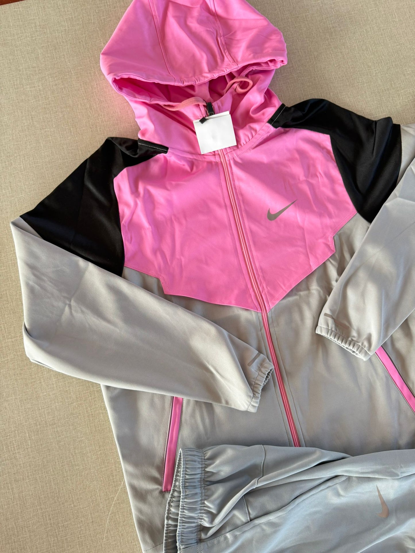 Conjunto Nike Miller Grey And Pink