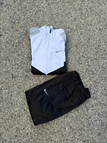 Conjunto Nike Miller Black And White