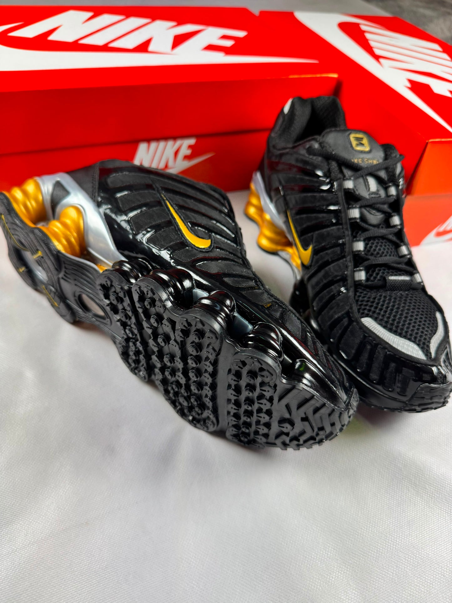Shox TL Black And Gold