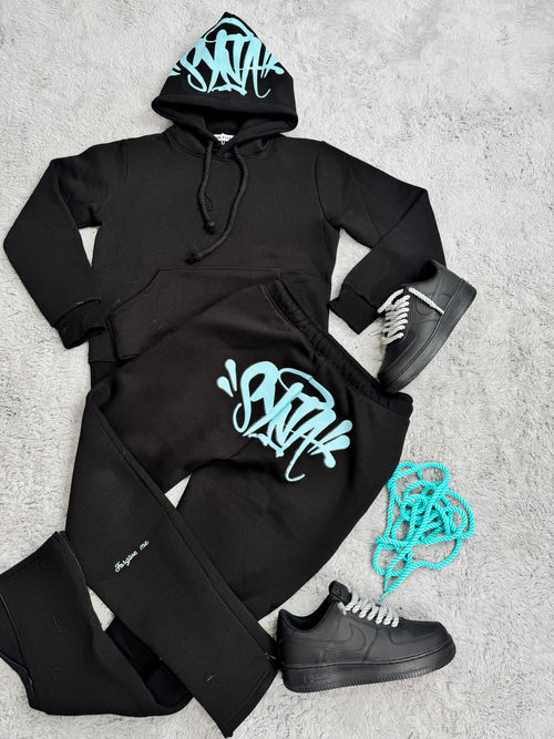 Chandal SynaWorld Negro/Azul 2025