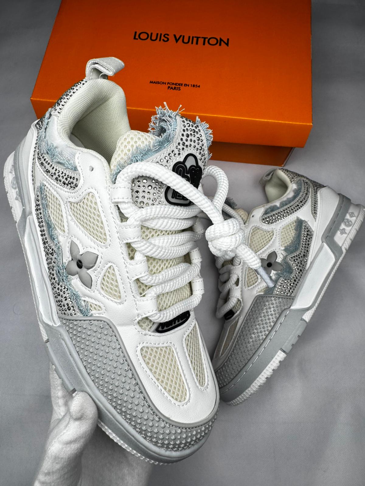 Louis Vuitton Skate Shiny Gray Stones