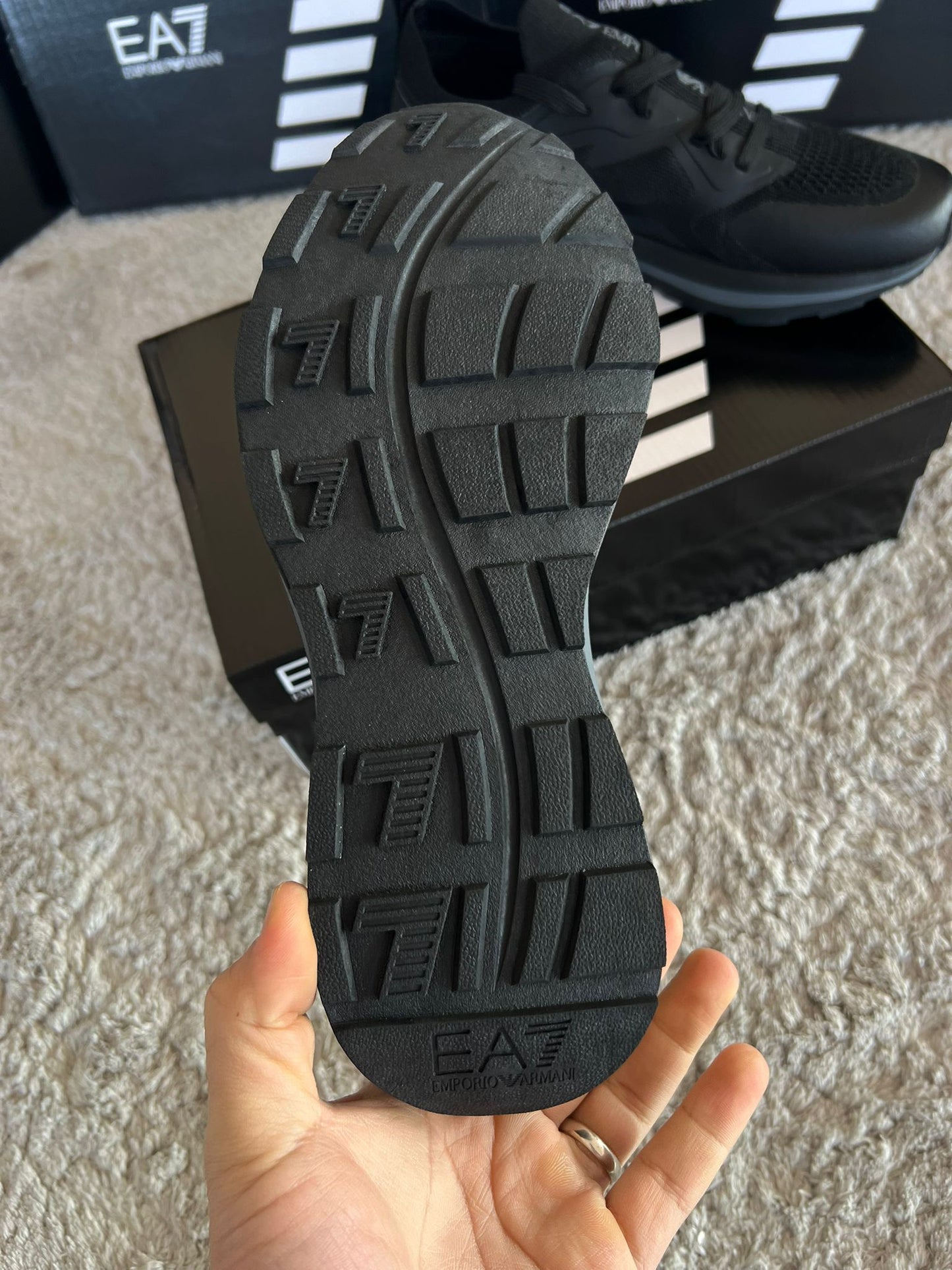 EA7 Armani All Black