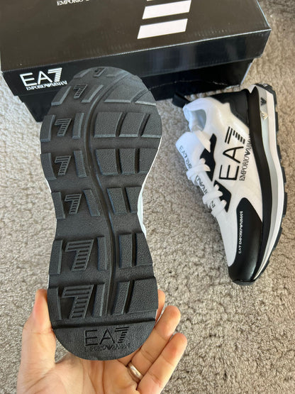 EA7 Armani WhiteB