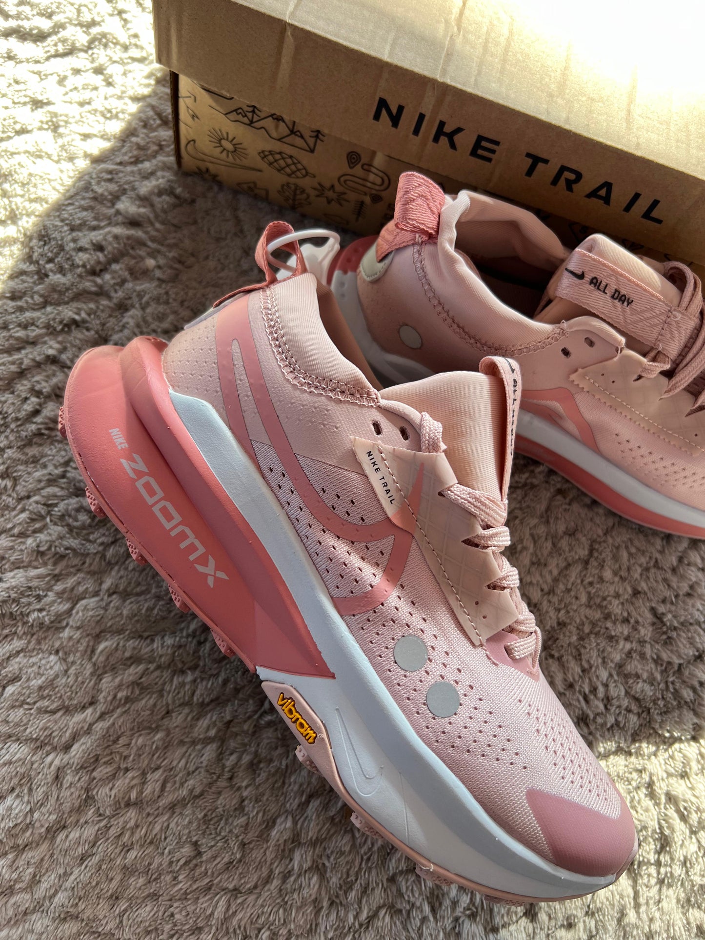 Nike ZoomX ZEGAMA TRAIL 2 PINK