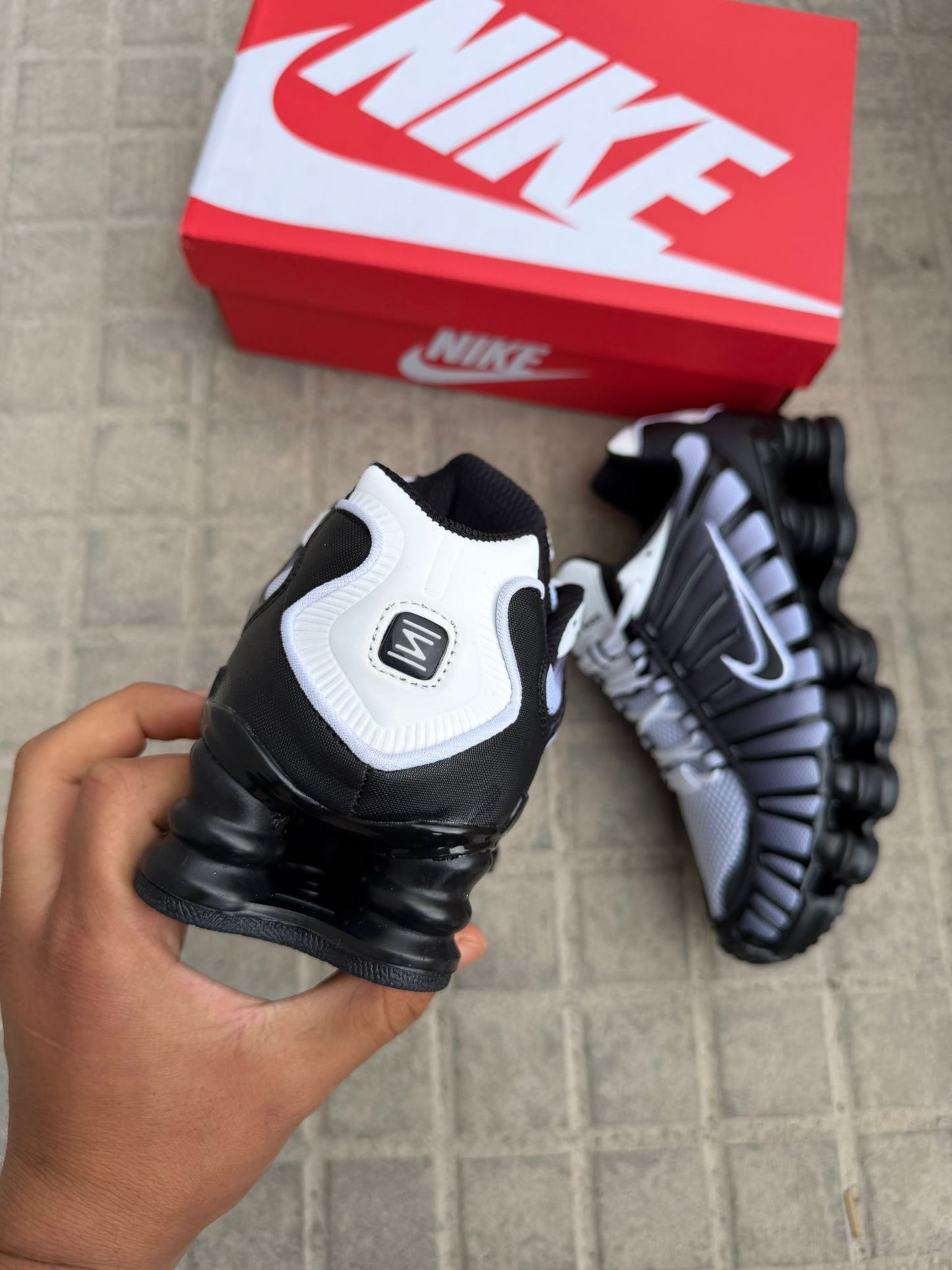 Nike Shox TL Negro Gris