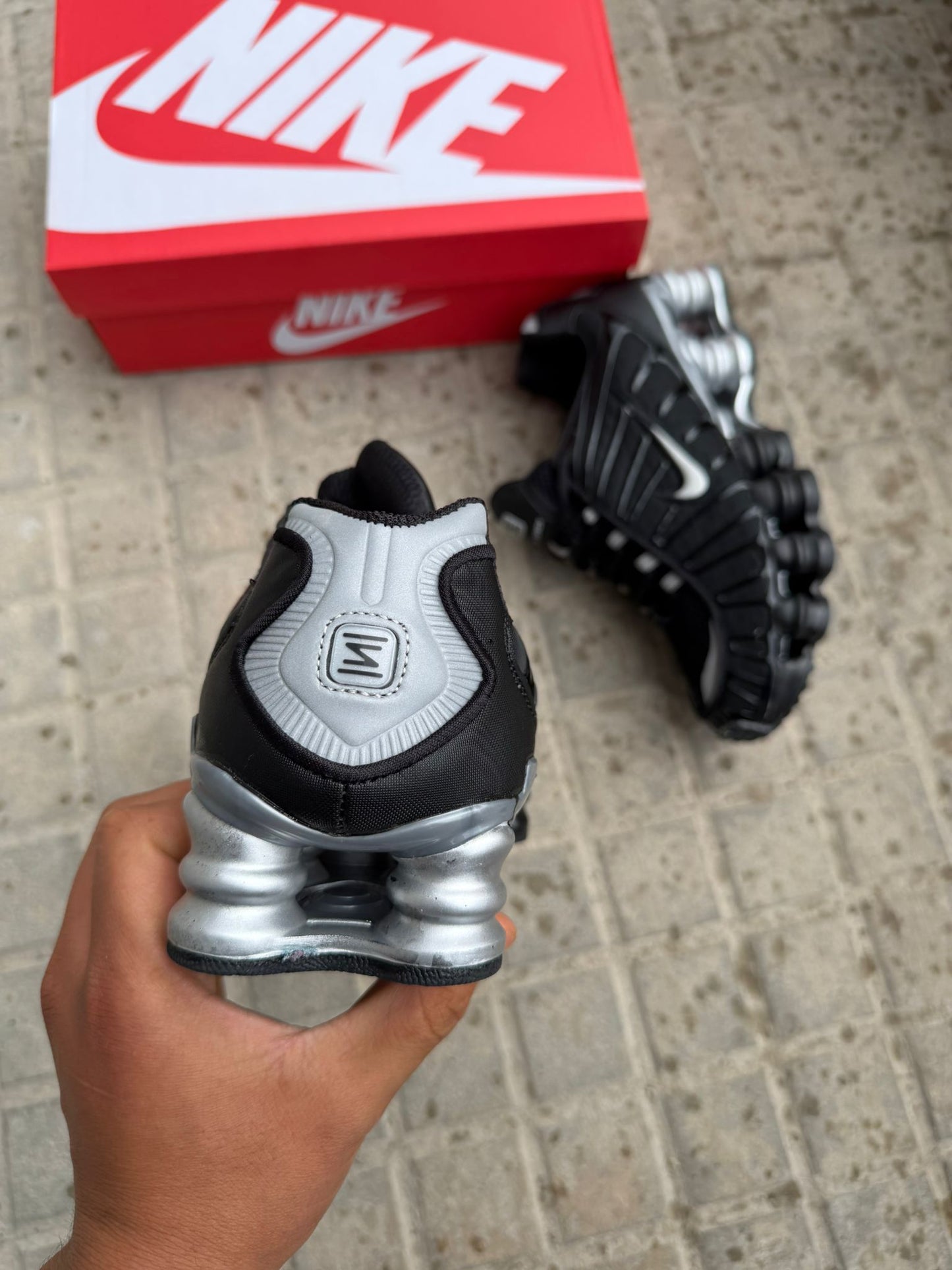 Nike Shox TL Negro Plata