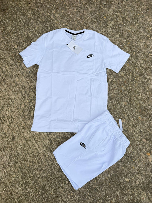 Conjunto Nike Sportswear Blanco