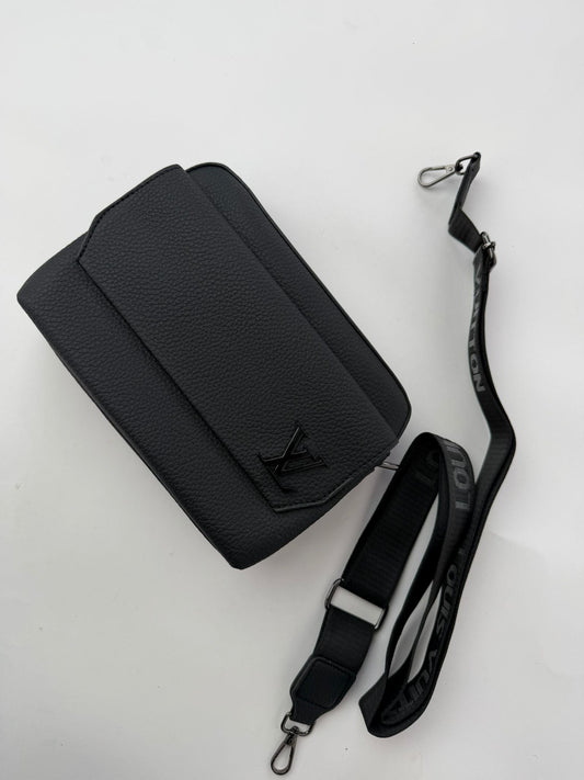 Bolso Crossbody Premium Negro Texturizado