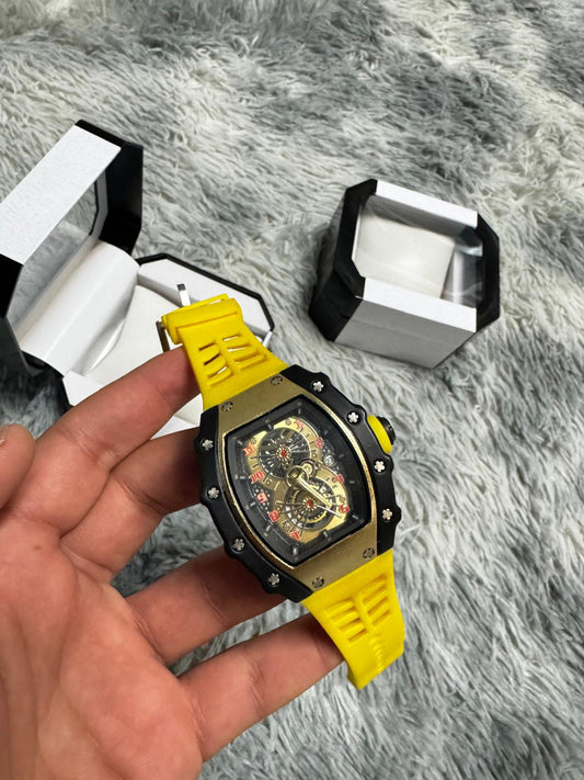 Richard Mille Esqueleto Tonneau Negro Dorado