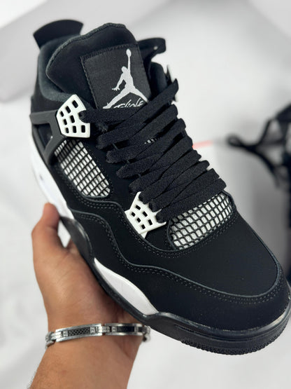 Jordan Retro 4 White Thunder