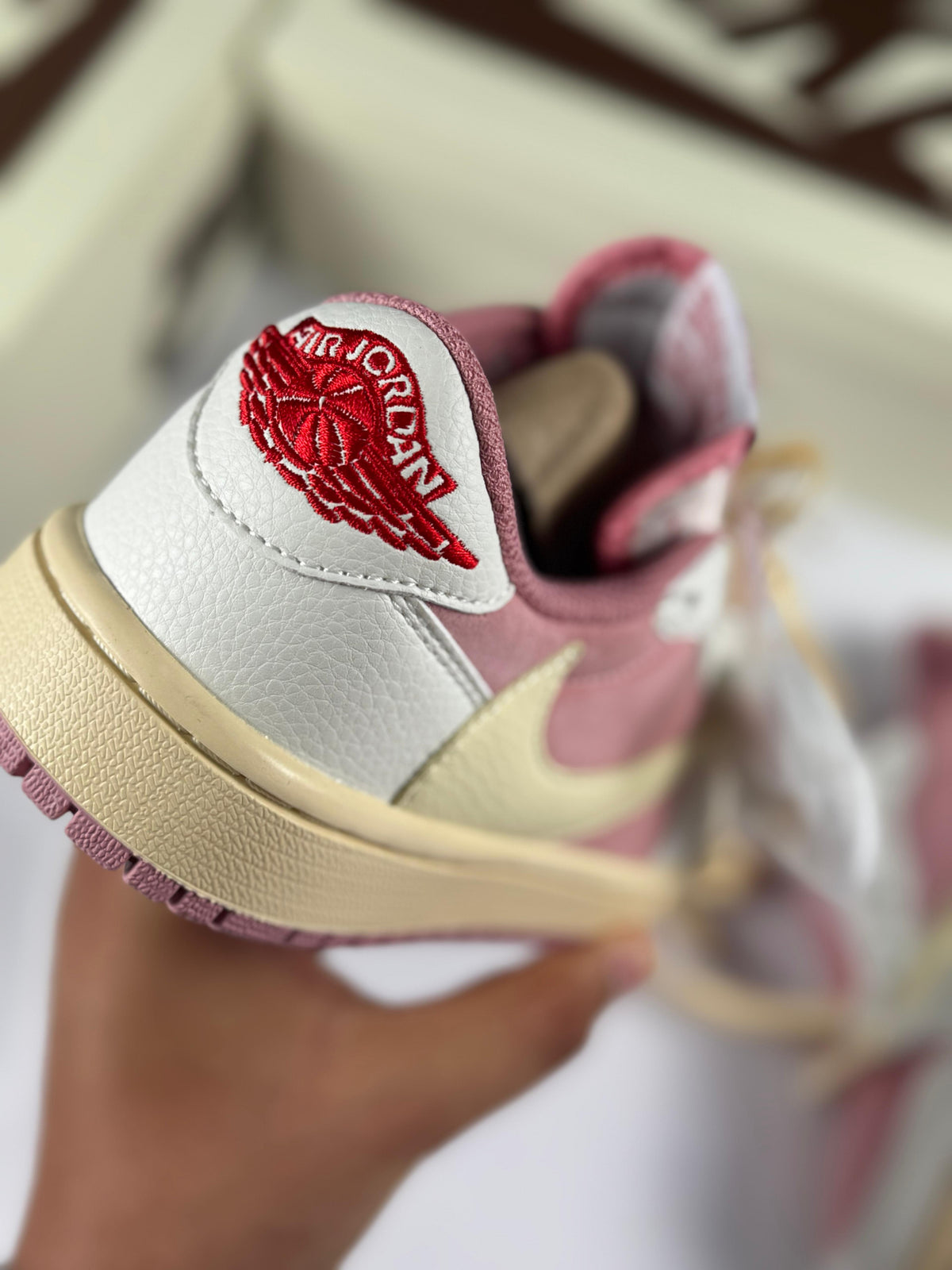 Nike Air Jordan 1 Low x Travis