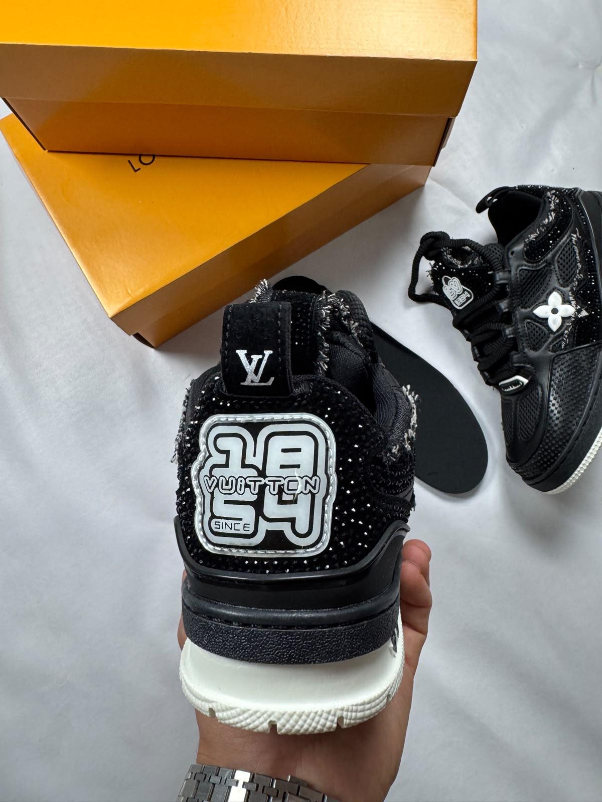Louis Vuitton Skate Black Shiny