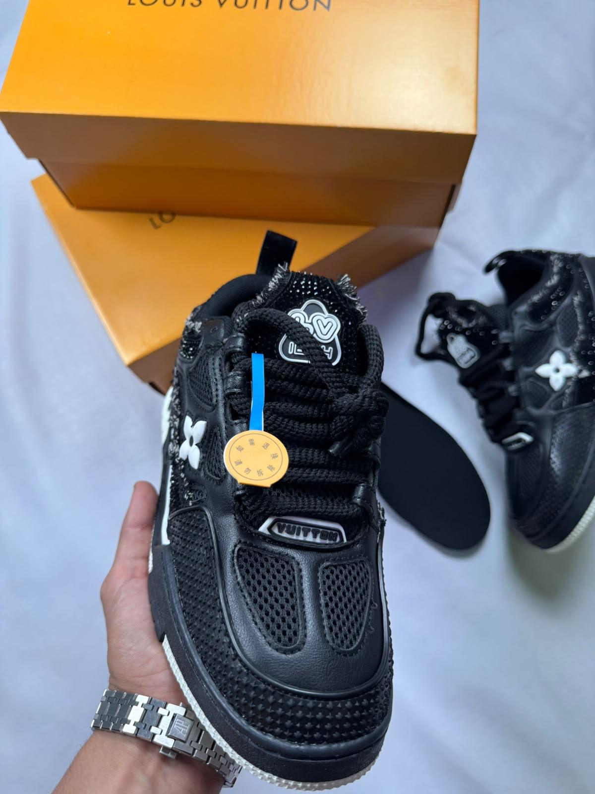 Louis Vuitton Skate Black Shiny