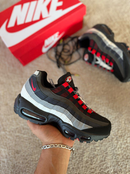 Nike Air Max 95 Black Red