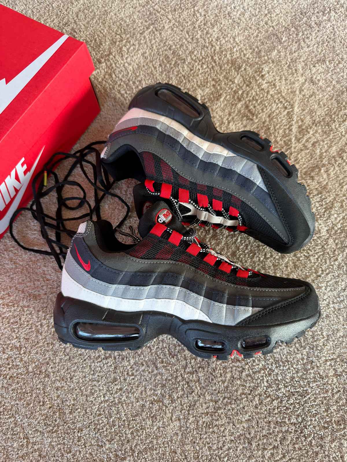 Nike Air Max 95 Black Red