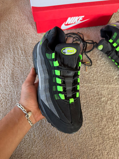 Nike Air Max 95 Green And Black