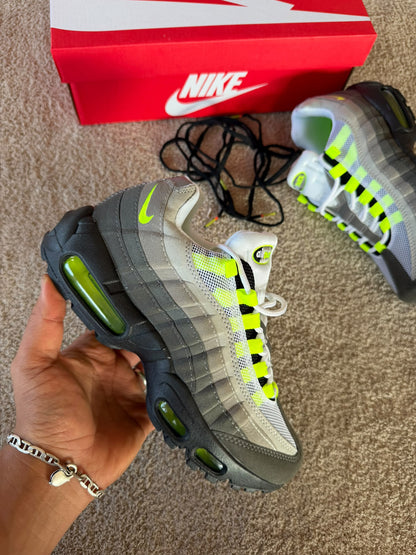 Nike Air Max 95 Green And Grey