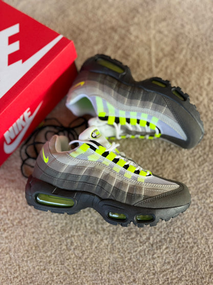 Nike Air Max 95 Green And Grey