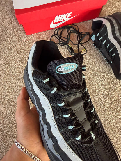 Nike Air Max 95 Black And Blue