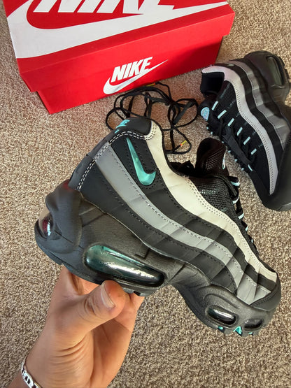 Nike Air Max 95 Black And Blue