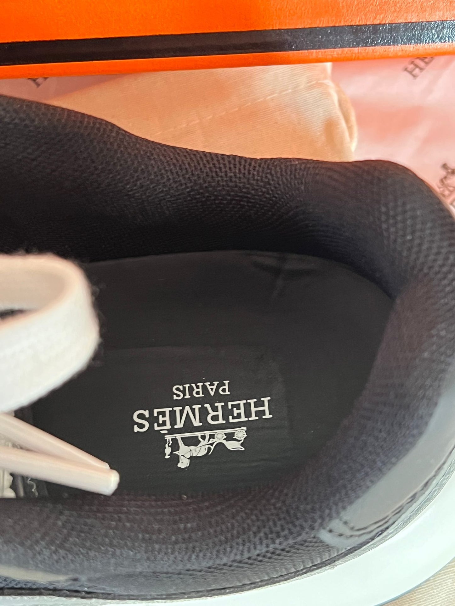 Hermes Trainer Grey