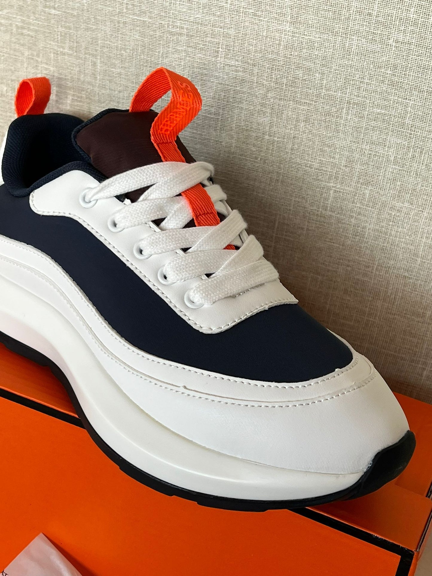 Hermes Trainer White